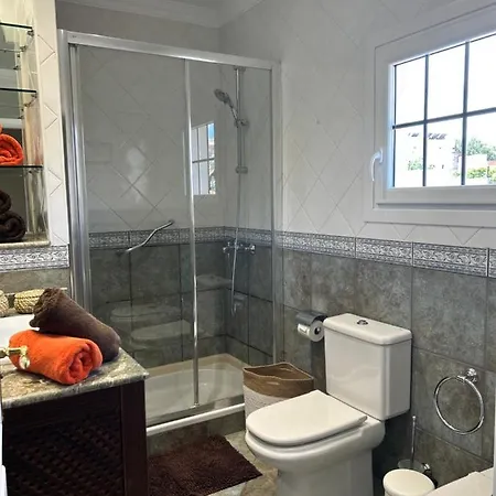 Casa Daniella Vivienda A * インヘニオ